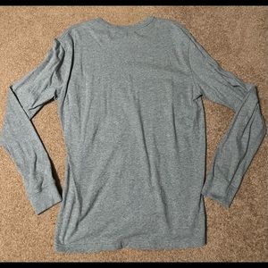 American Eagle Long Sleeve T